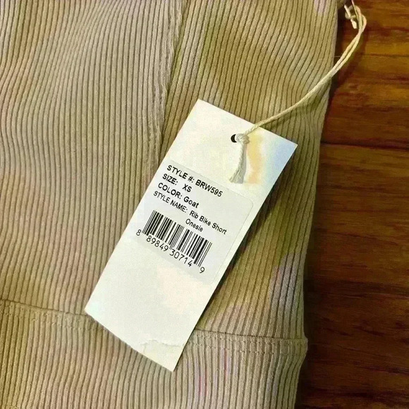 Basin and Range Bike Short One-Piece Women’s XS - Picture 7 of 9